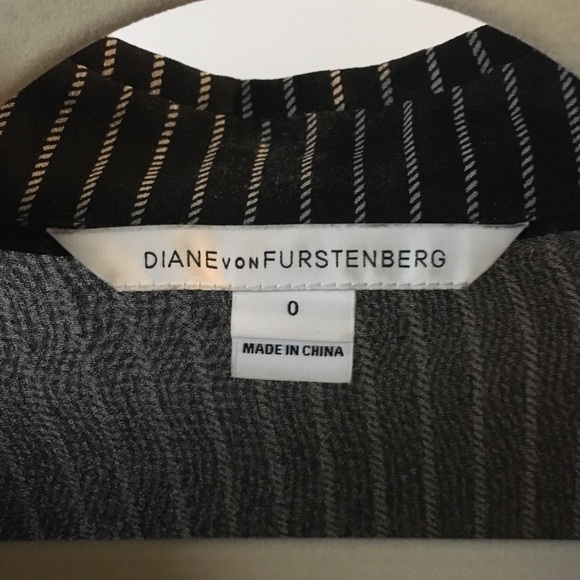 Diane Von Furstenberg Chiffon Blouse - Picture 3 of 3